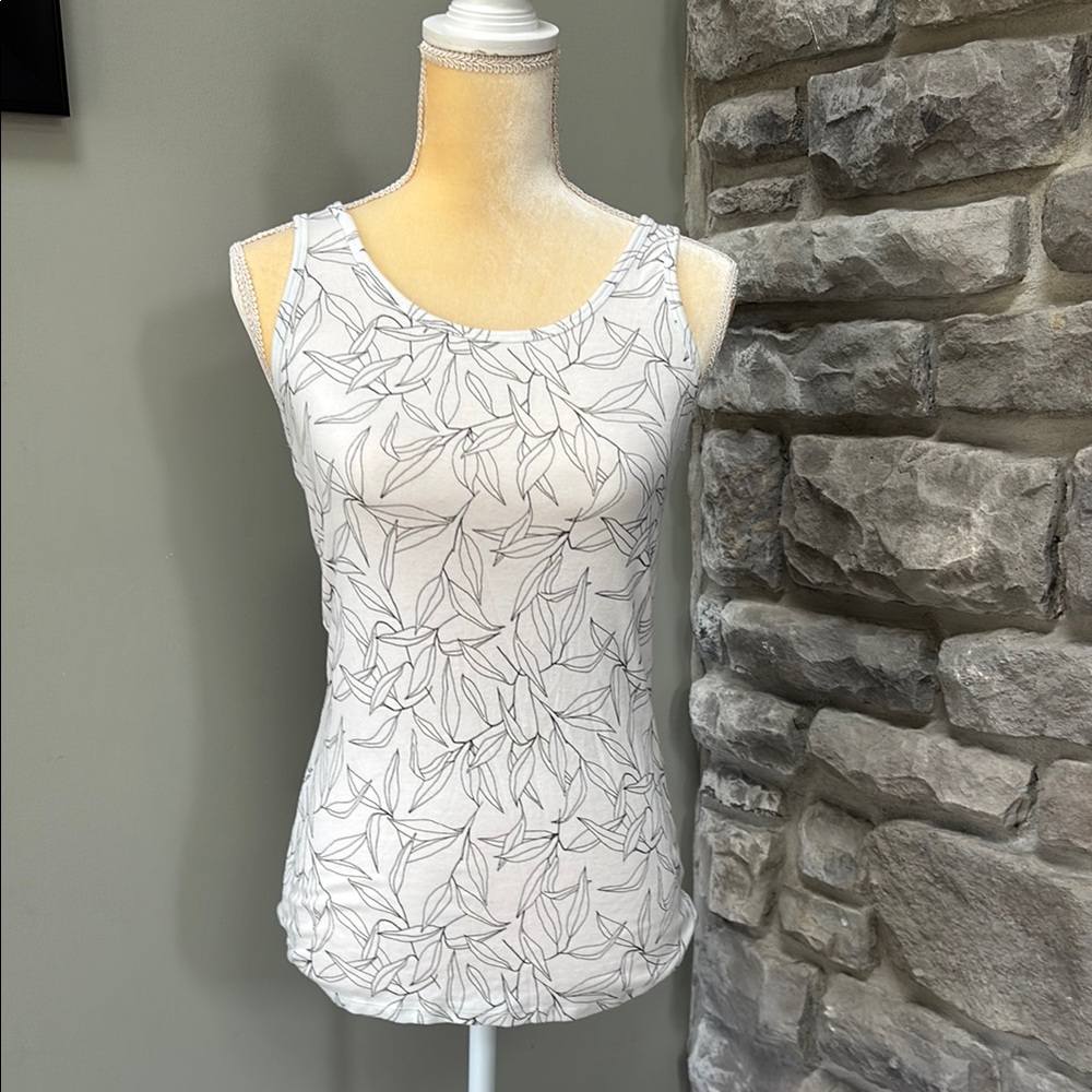 Leaf Patterned White Tank Top, L